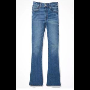 American Eagle High Rise Artist Flare Sz. 16 Inseam 32 (Regular)